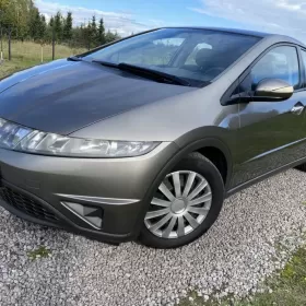 Honda civic benzyna klinatyzacja bdb stan