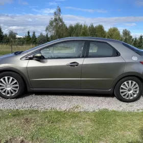 Honda civic benzyna klinatyzacja bdb stan