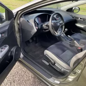 Honda civic benzyna klinatyzacja bdb stan
