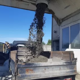 Ziemia Torf Piach Kamien Beton półsuchy