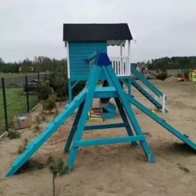 Plac zabaw Klara domki dla dzieci , Huśtawka Producent
