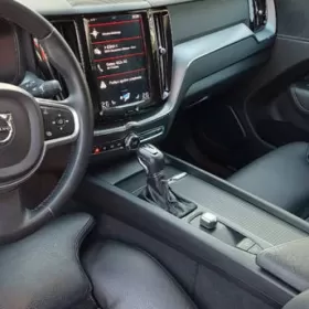 Volvo XC - 60  D4 AWD Momentum