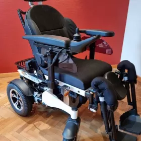 Elektryczny wózek inwalidzki De Luxe
