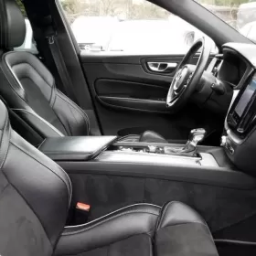 VOLVO XC60 R-design. 4x4, salon Polska 2.0 benzyna 250kM