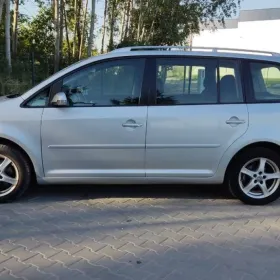 VOLKSWAGEN TOURAN 1.9 TDI 140KM, 7 osób 2007r. zadbany klima