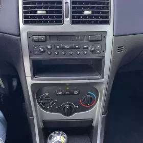 Peugeot 307 1,6 benzyna / Klimatyzacja / Elektryka / Super Stan !!!