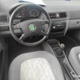 SKODA FABIA BENZYNA