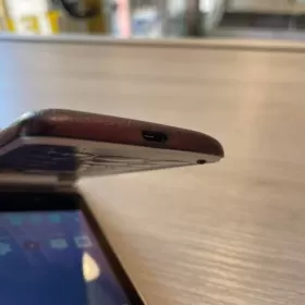 Smartfon LG Wine [SŁO]