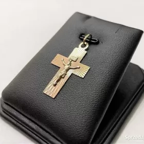 Złoty krzyżyk pr333 1,14g. GKŻ