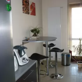 Sprzedam mieszkanie + miejsce postojowe Naramowice