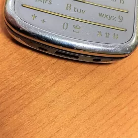 Telefon Nokia 6700c-1 (Gkż)