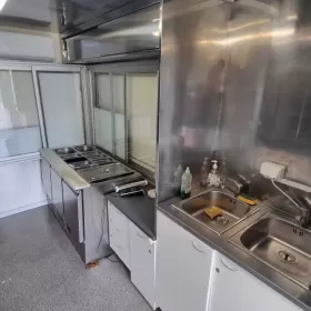 Przyczepa gastronomiczna KEBAB w pełni wyposażona, KLIMATYZACJA
