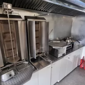 Przyczepa gastronomiczna KEBAB w pełni wyposażona, KLIMATYZACJA