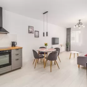 Apartament Pudrowy  6 osobowy,z miejscem parkingowym w garażu. Wczasy
