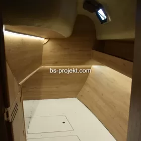 Zabudowa jachtu budowa stolarka motorówka żaglówka houseboat jacht