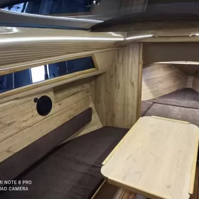 Zabudowa jachtu budowa stolarka motorówka żaglówka houseboat jacht