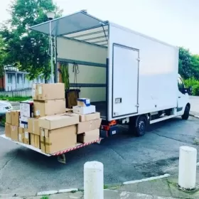 Przeprowadzki Transport Utylizacja Mebli Pojemniki do Przeprowadzek