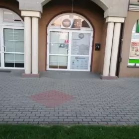Sprzedam lokal usługowy.