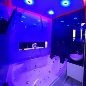 Apartament z 2-osobowym jacuzzi, balkon, centrum Białegostoku