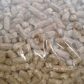 Pellet Drzewny FABICH A1 Din Plus Jasny Iglasty.Dostępny.