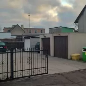 Mieszkanie do remontu z balkonem i garażem