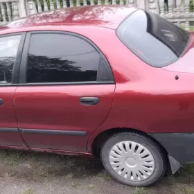 Sprzedam Lanosa 1.5 16v