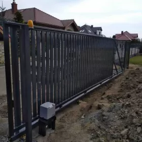 Brama przesuwna,Palisadowa Ocynk+ral