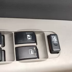 Daihatsu sirion silnik 1.0 toyota