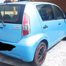 Daihatsu sirion silnik 1.0 toyota