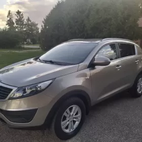 Kia sprowadzona przygotowana do rejestracji