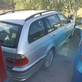 2x BMW e46 na części lub w całości bez silnika i osprzętu
