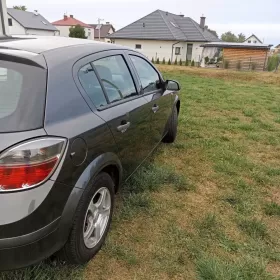 Opel Astra H 1.4 16v 90km