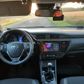 Sprzedam Toyotę Auris 1.4 D4D