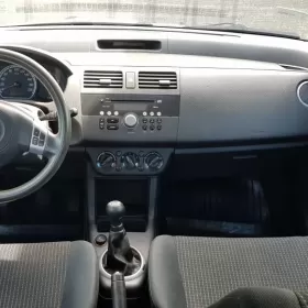 Sprzedam Suzuki Swift 1.3 2006r.