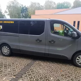 Renault Trafic 9 osób