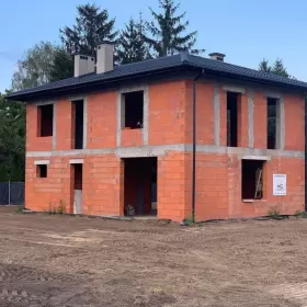 Dom w stanie surowym Otrębusy koło Pruszkowa linia WKD