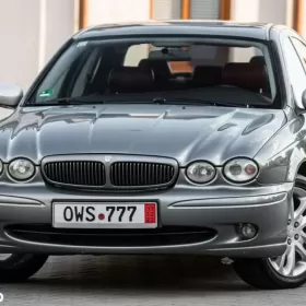 Jaguar X-Type