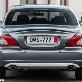 Jaguar X-Type