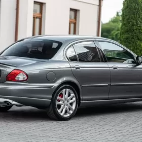 Jaguar X-Type