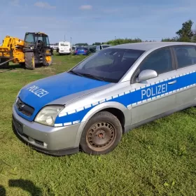Polizei - Auto na reklamę warsztatu firmy transportowej / restauracji