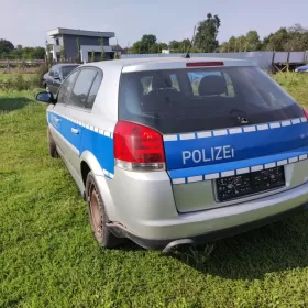 Polizei - Auto na reklamę warsztatu firmy transportowej / restauracji