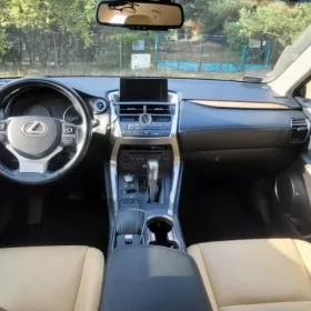Lexus NX 300h Prestige AWD 2015/2016