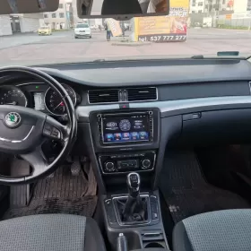 Skoda Superb 2.0 TDI Android radio