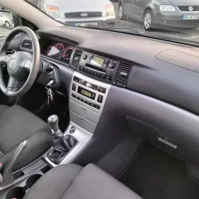 Toyota Corolla 1.6 110KM Klimatyzacja Szyberdach Stan Bdb