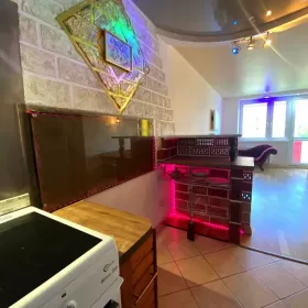 Artystyczne mieszkanie 2 pokoje blisko centrum