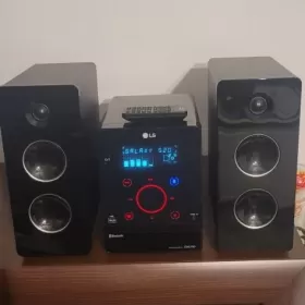 Miniwieża LG CM2760