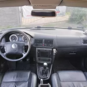 Volkswagen Golf 1.6 LPG//Klimatronic/Skóra/Nawigacja/Zamiana