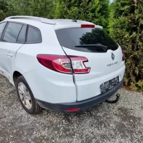 Renault Megane 1.5dci uszkodzona poduszki cale pali jezdzi rok 2016