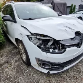 Renault Megane 1.5dci uszkodzona poduszki cale pali jezdzi rok 2016
