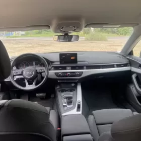 Audi A5 sport b 2018. Szary